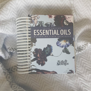 NEW Essential oils on-the-go Field Reference 1st Edition